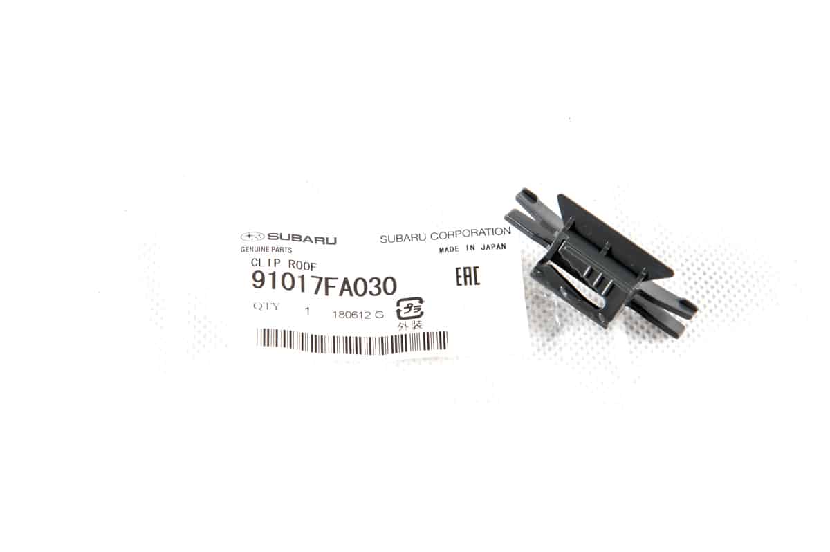 Spinka listwy dachowej Impreza GC8 1994-2000 środkowa - obrazek 3