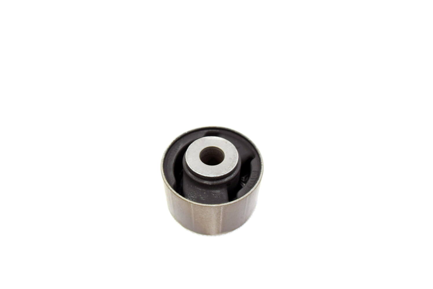 Tuleja tylnego dyfra w belkę Legacy 1998-2003 OEM 41322AE013