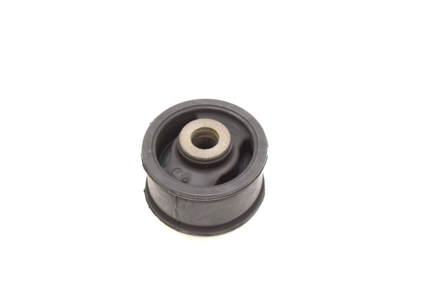 41322FE000 Tuleja wspornika tylnego dyferencjału Subaru Impreza 01-07