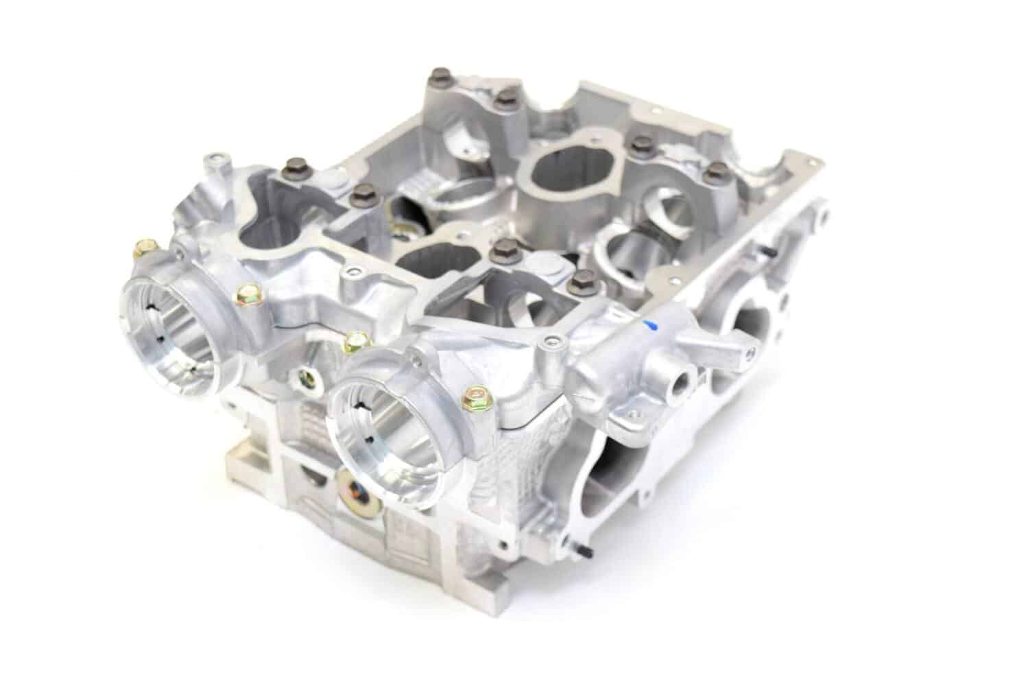 11039AB650 Głowica silnika prawa EJ255 Subaru Forester 2004-2005 Legacy 2.5 GT USA 03-05 Impreza STI USA 03-05