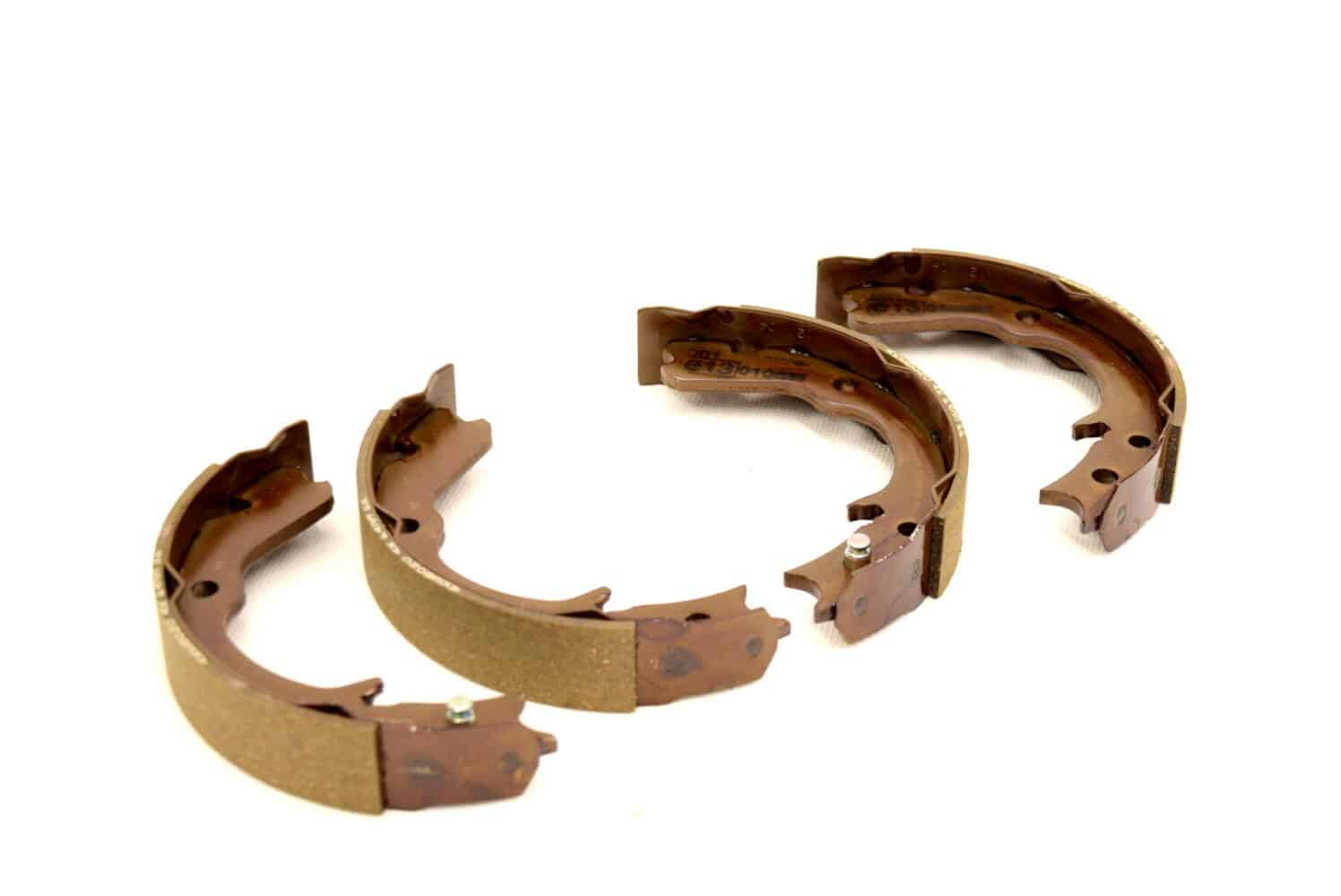 26298AA030 Szczęki hamulca ręcznego OEM Impreza GT/WRX 94-07 Forester 98-07 Legacy -98