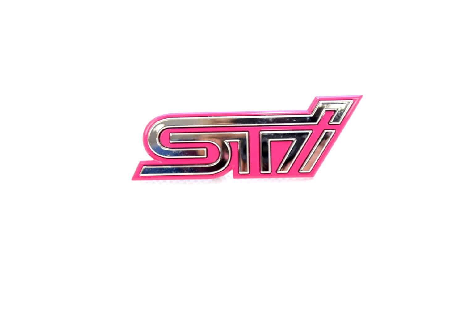 93013FE070 Emblemat grilla przedniego Subaru Impreza STI 01-03