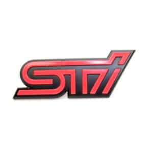 93013FE160 Emblemat grilla przedniego STI Impreza 05-07