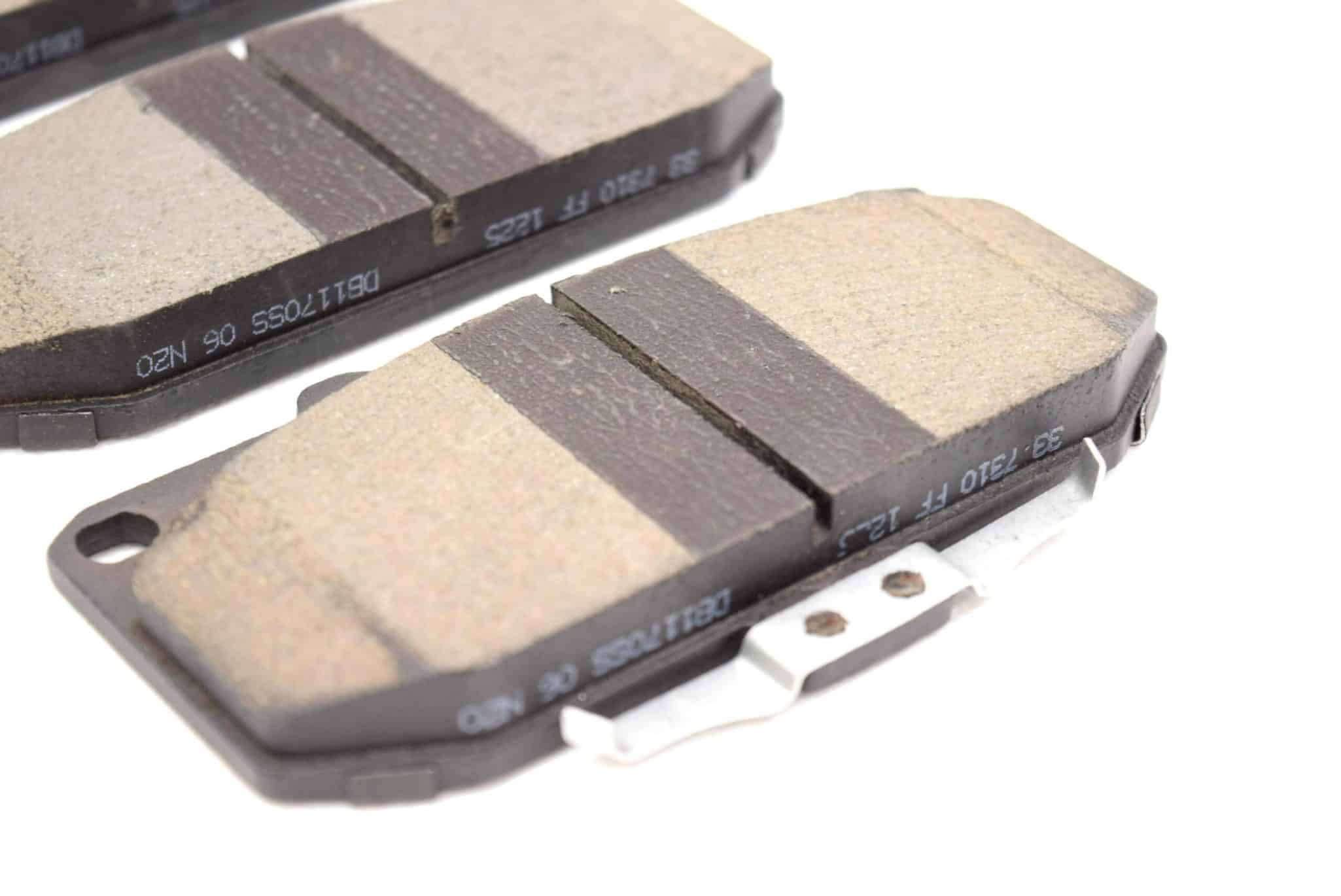 Klocki hamulcowe przednie DBA Street Series Impreza GT99/00 WRX 01-07 - obrazek 2