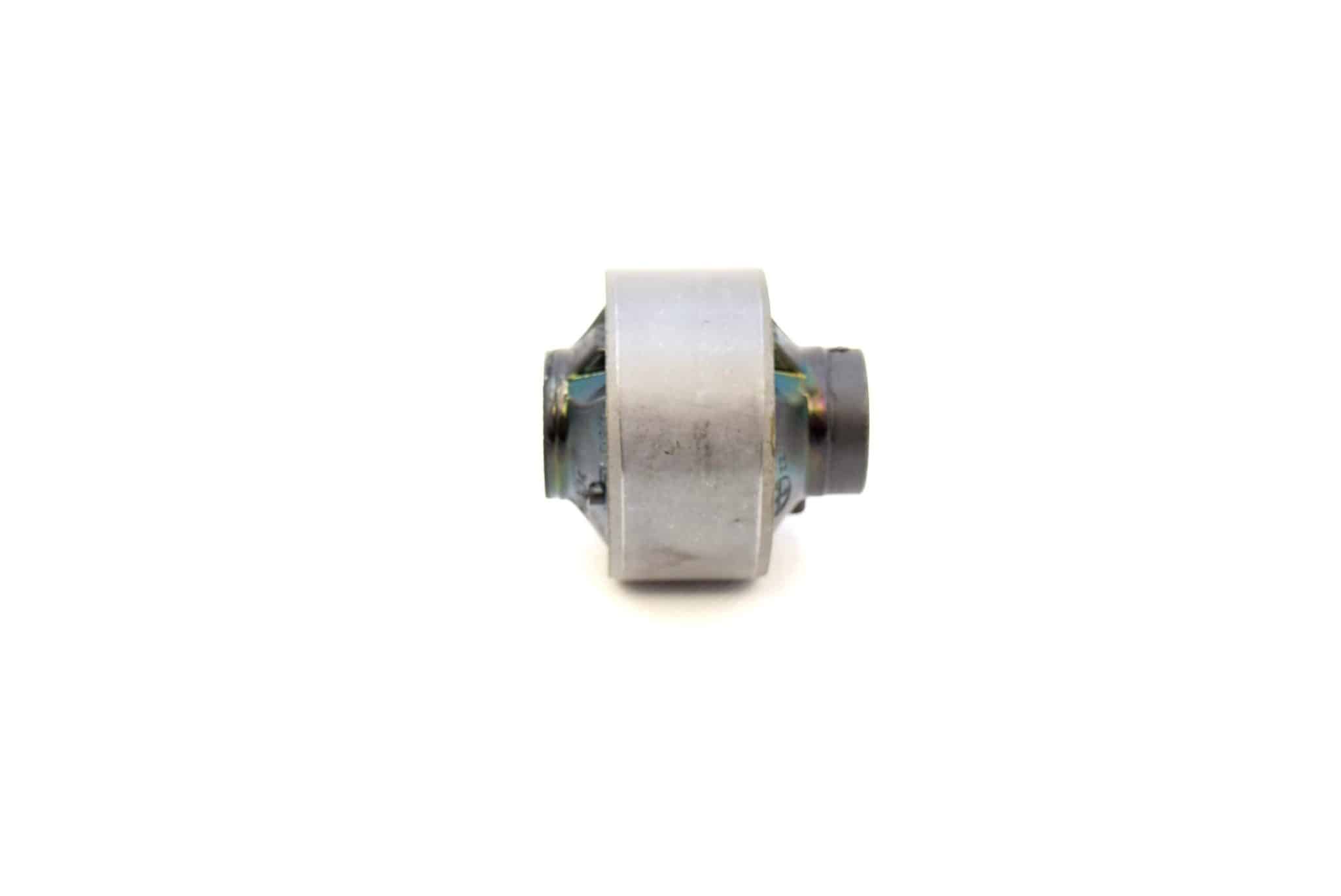 Tuleja tylna przedniego wahacza Subaru Forester SK 18-24 XV 18-25 Outback BT 20-25 - obrazek 4