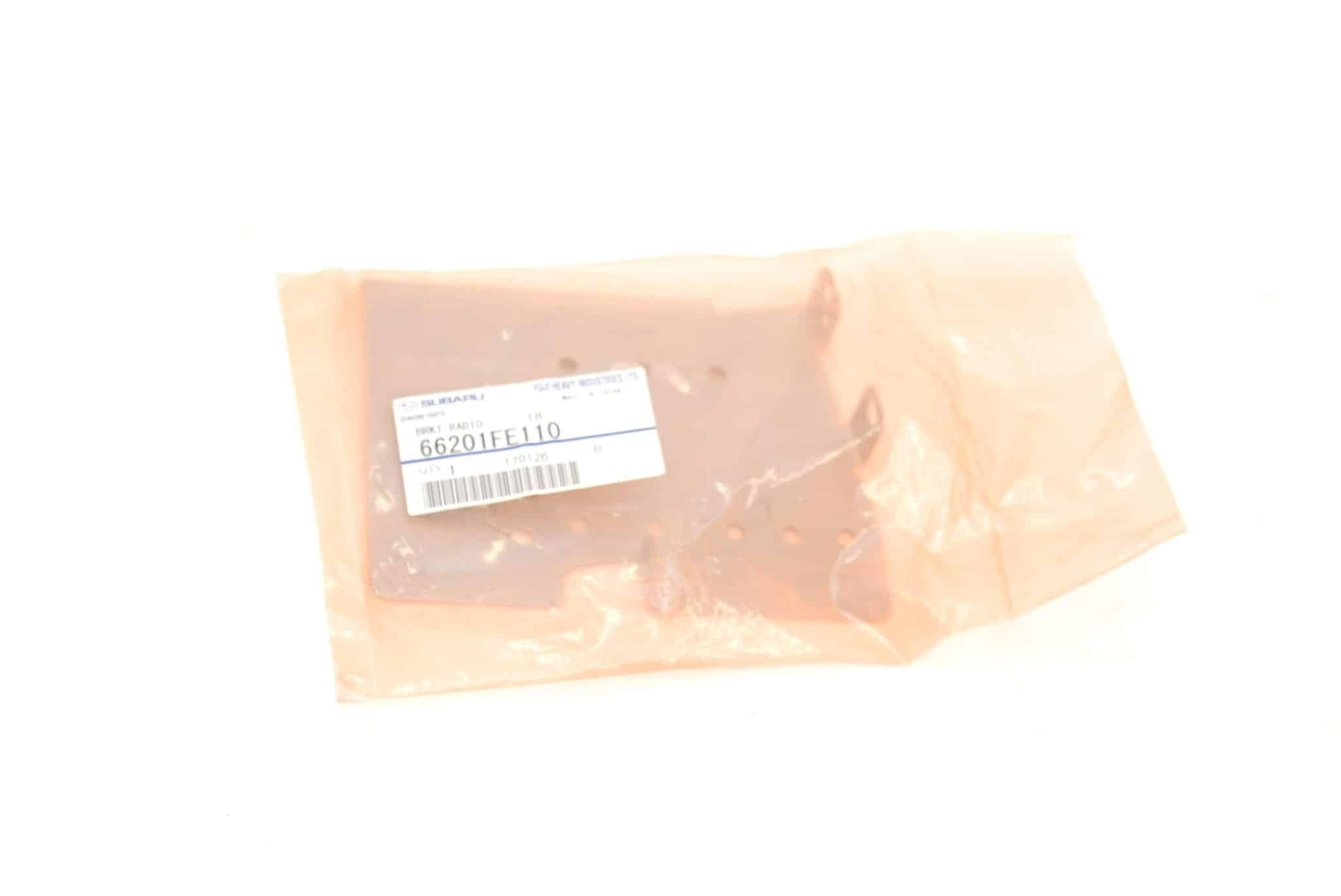 Wspornik mocowanie radia lewe Subaru Impreza 2005-2007 - obrazek 4
