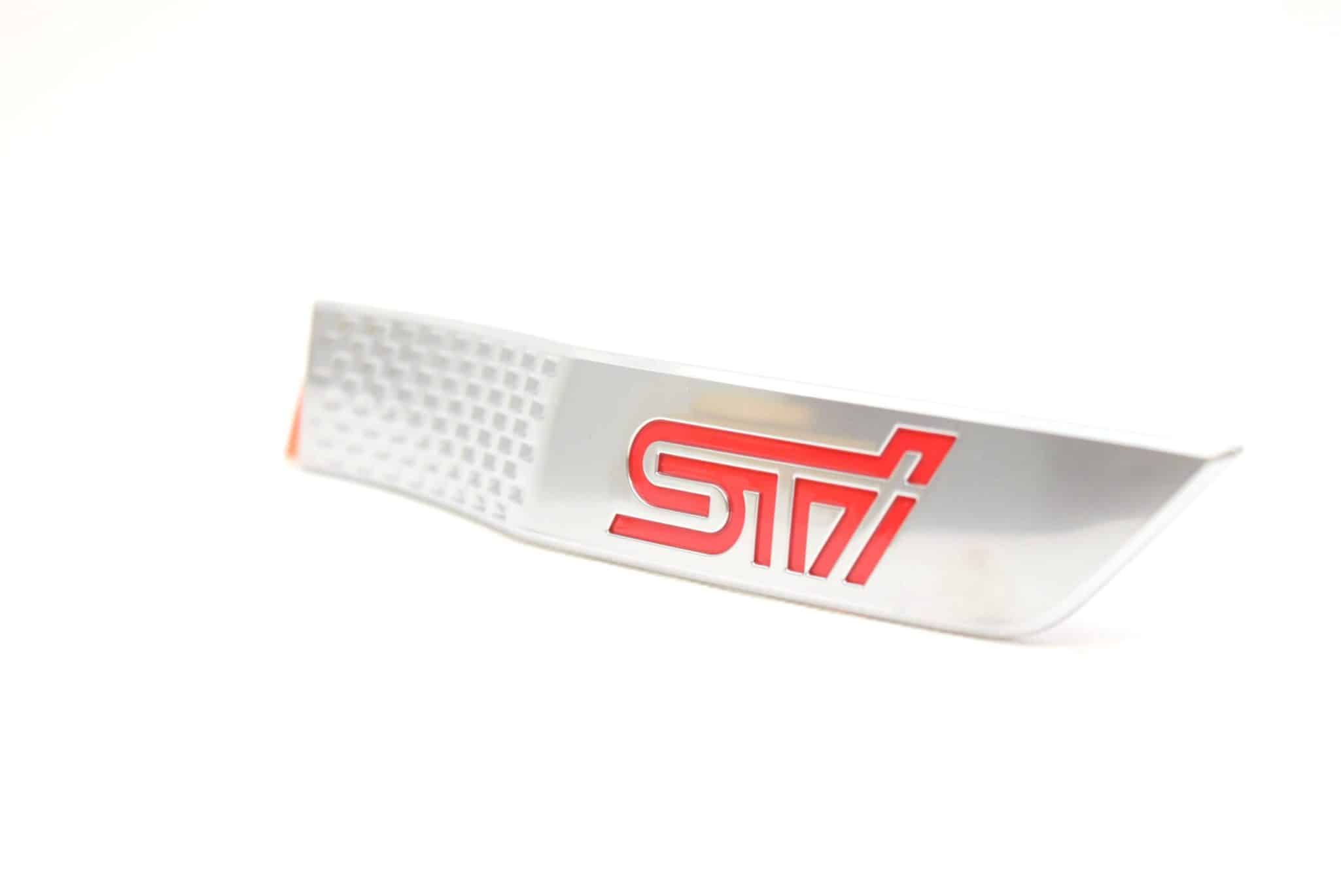 Emblemat błotnika przedniego prawego Subaru Impreza STI 2015-2021 - obrazek 2