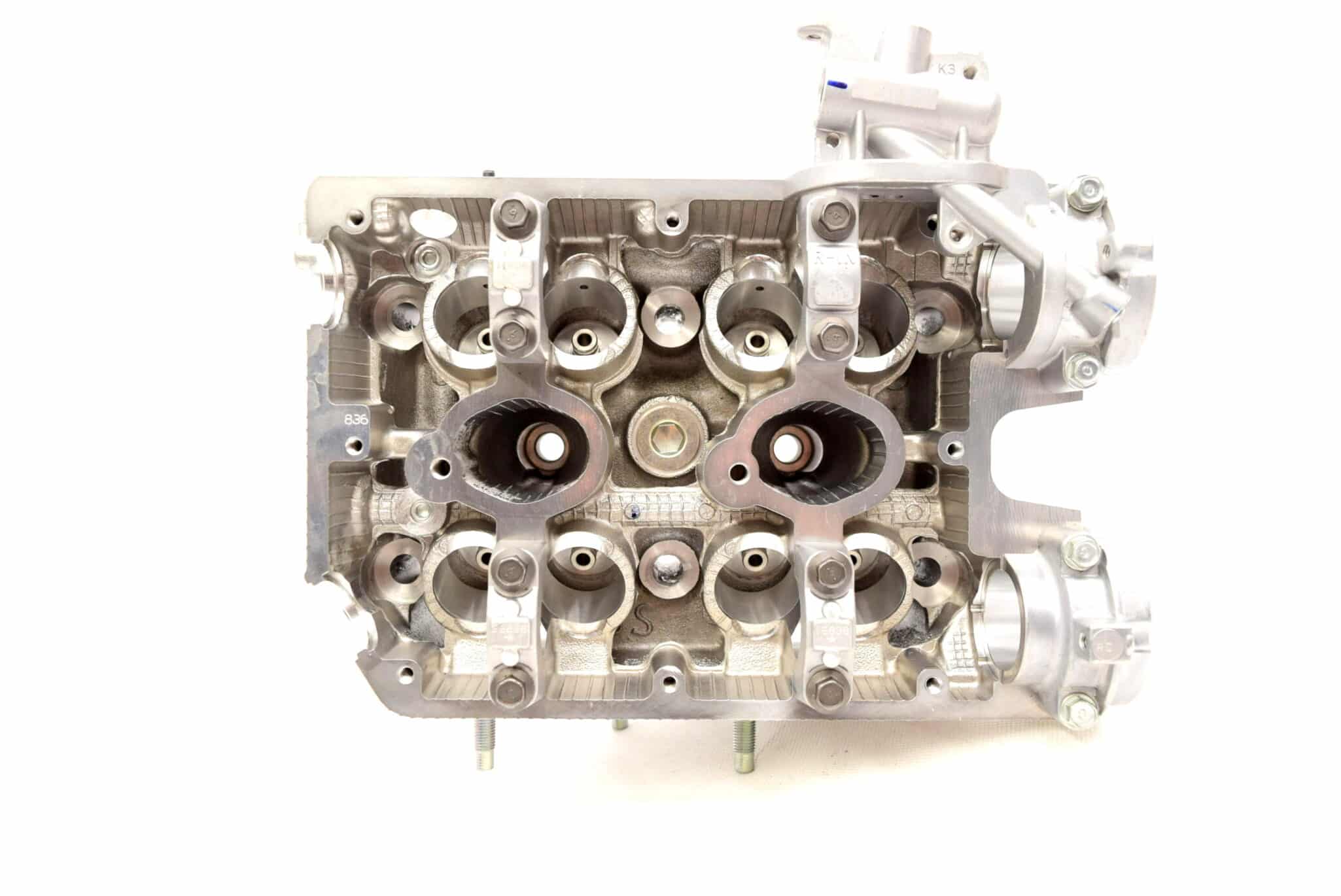Głowica silnika prawa EJ207 Impreza STI JDM 03-07 - obrazek 3