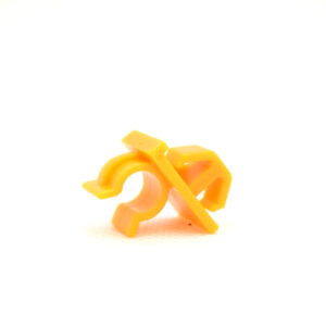 Spinka uchwytu maski Subaru Impreza 93-00